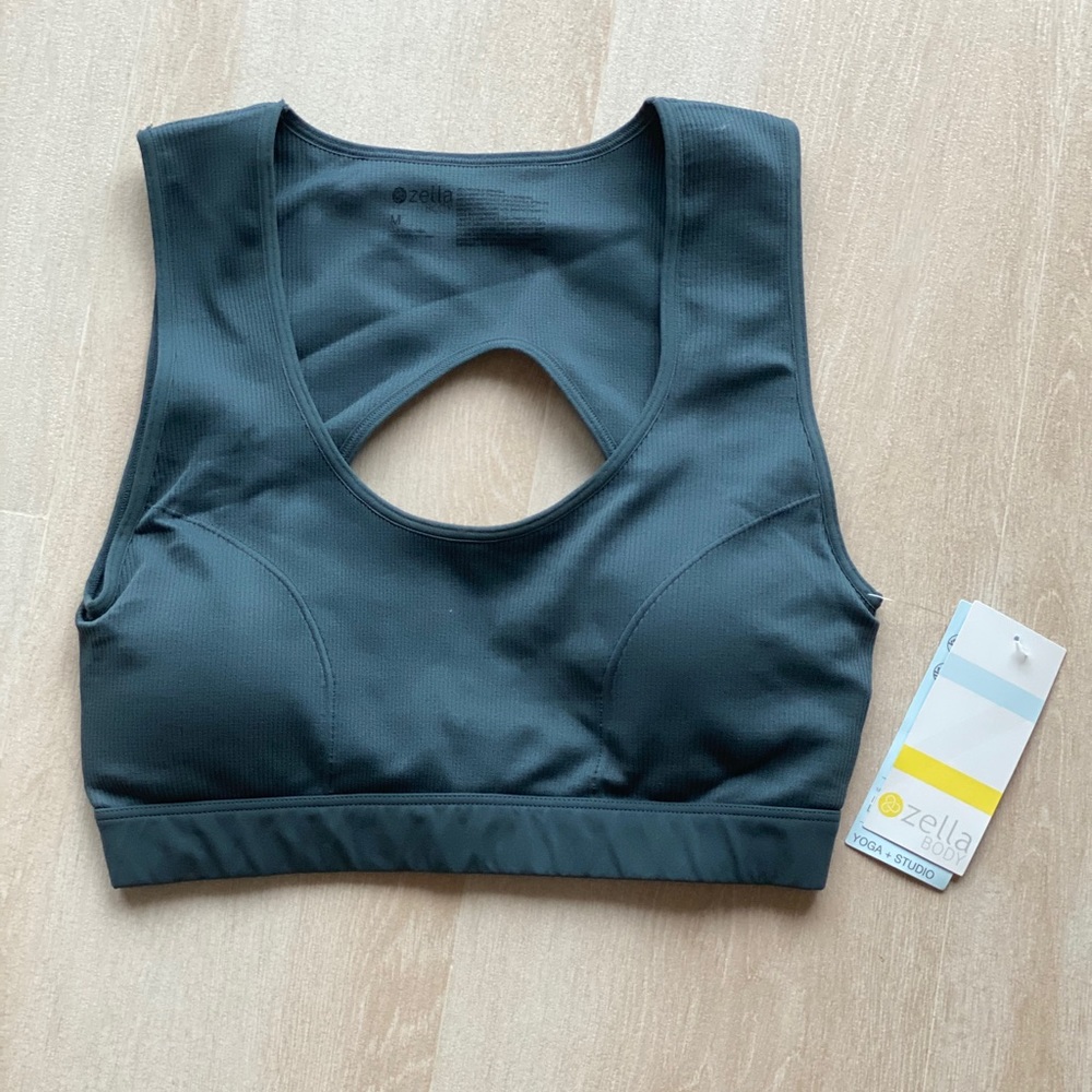 NWT Zella Chase Me Sports Bra